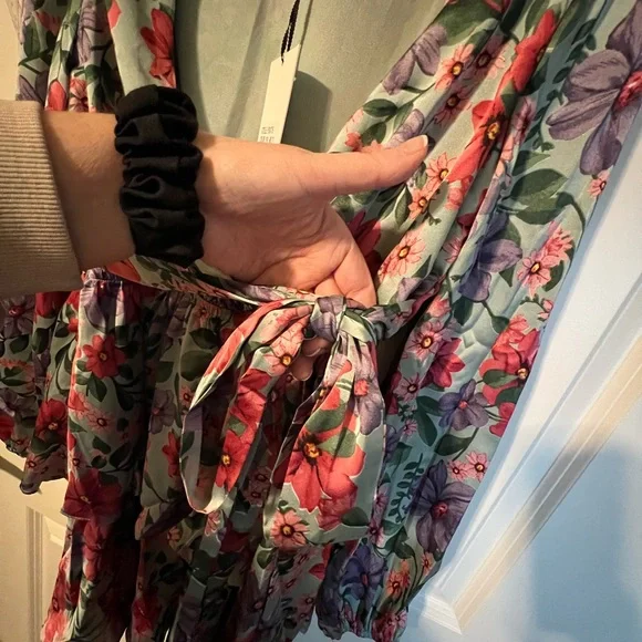 NWT Dance & Marvel Sensational Floral Tiered Mini Dress - Picture 7 of 13